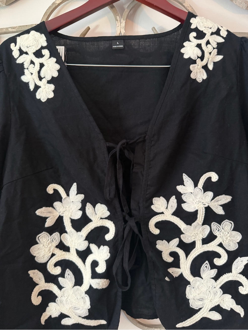 Black Embroidered Tie-Front Peasant Top Size Large - Picture 4 of 6